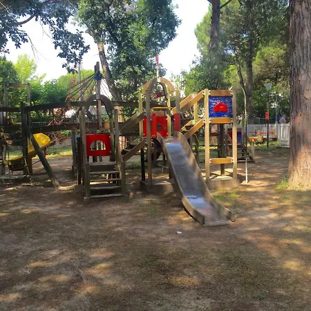 Dena Chalets - At The *