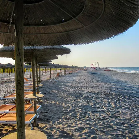 Dena Chalets - At The 木屋 *