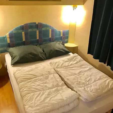 Dena Chalets - At The