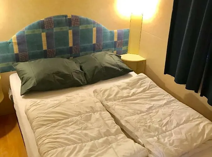 Dena Chalets - At The